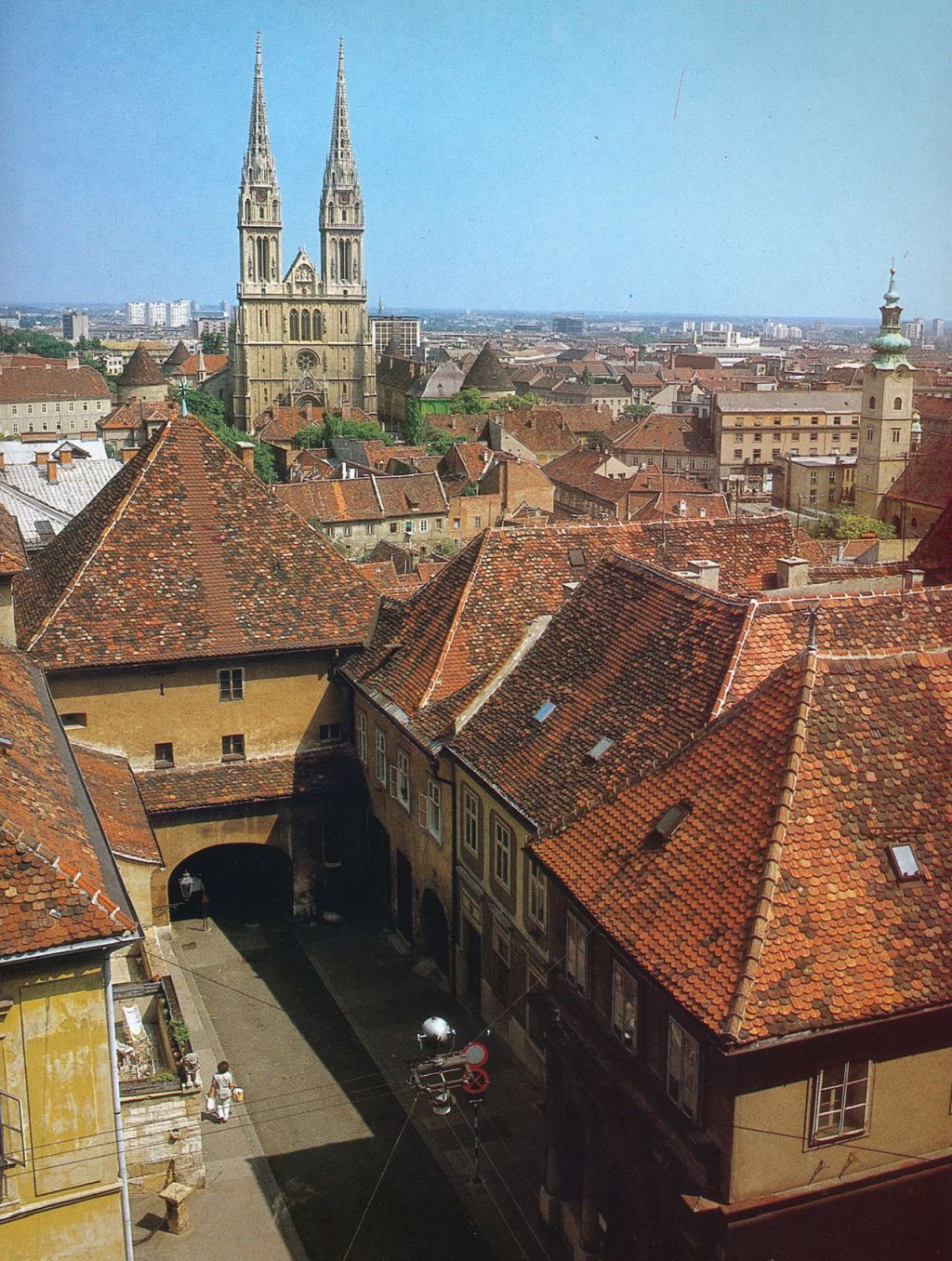 Kamenita vrata, oko 1980. godine B